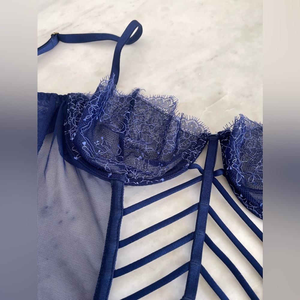 Indigo Blue Lace Mesh Lingerie Bra Piece: Strappy, Embroidered, Sheer: Sz. 34B